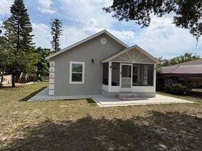 Building Photo - 216 Smith Ave