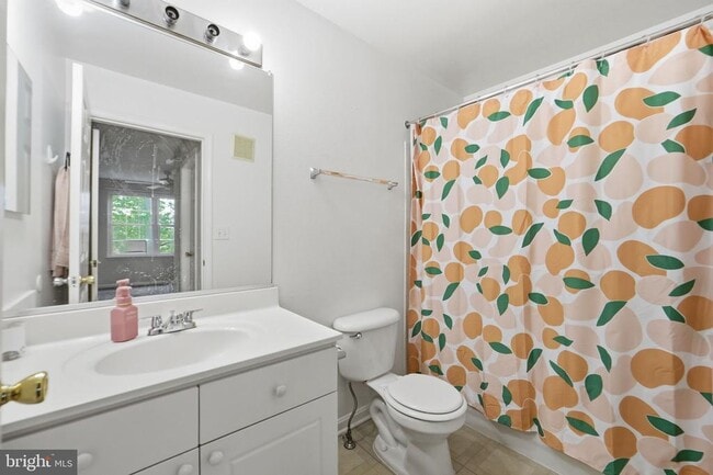 Building Photo - 12796 Fair Briar Ln