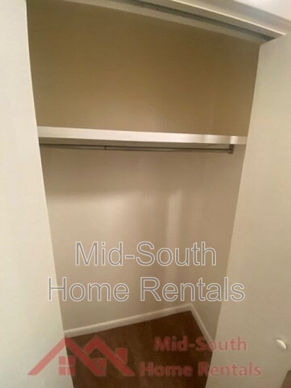 Building Photo - 3162 High Meadow Dr