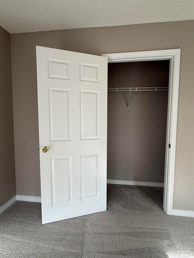 Building Photo - 8743 Faye Ct