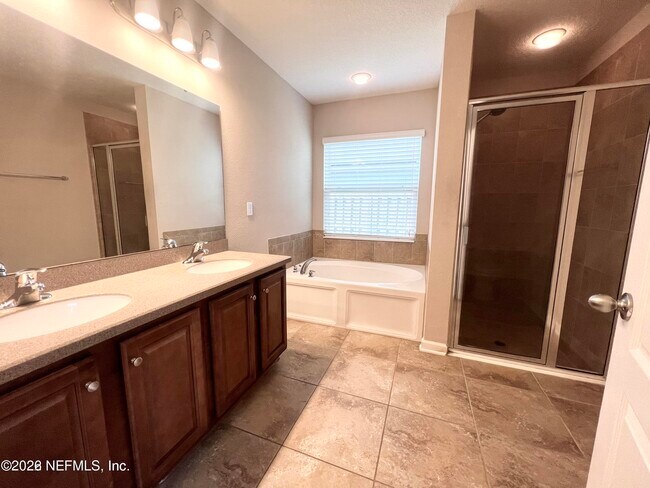 Building Photo - 1009 Mayfair Creek Ct