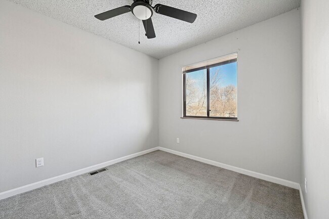 Building Photo - BG - GA6420