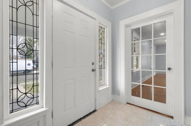 Building Photo - 111 Elmwood Pl