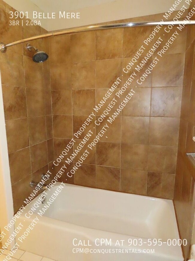 Building Photo - 3901 Belle Mere St