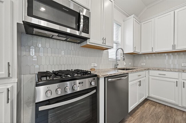 Building Photo - 9626 Dancing Grass Dr