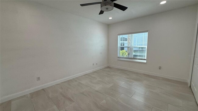 Building Photo - 16303 Enclave Village Dr
