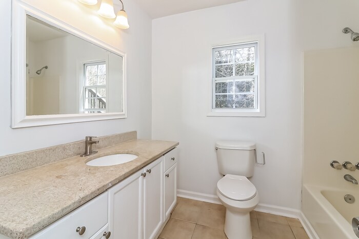 Building Photo - 980 Hitchcock Rd