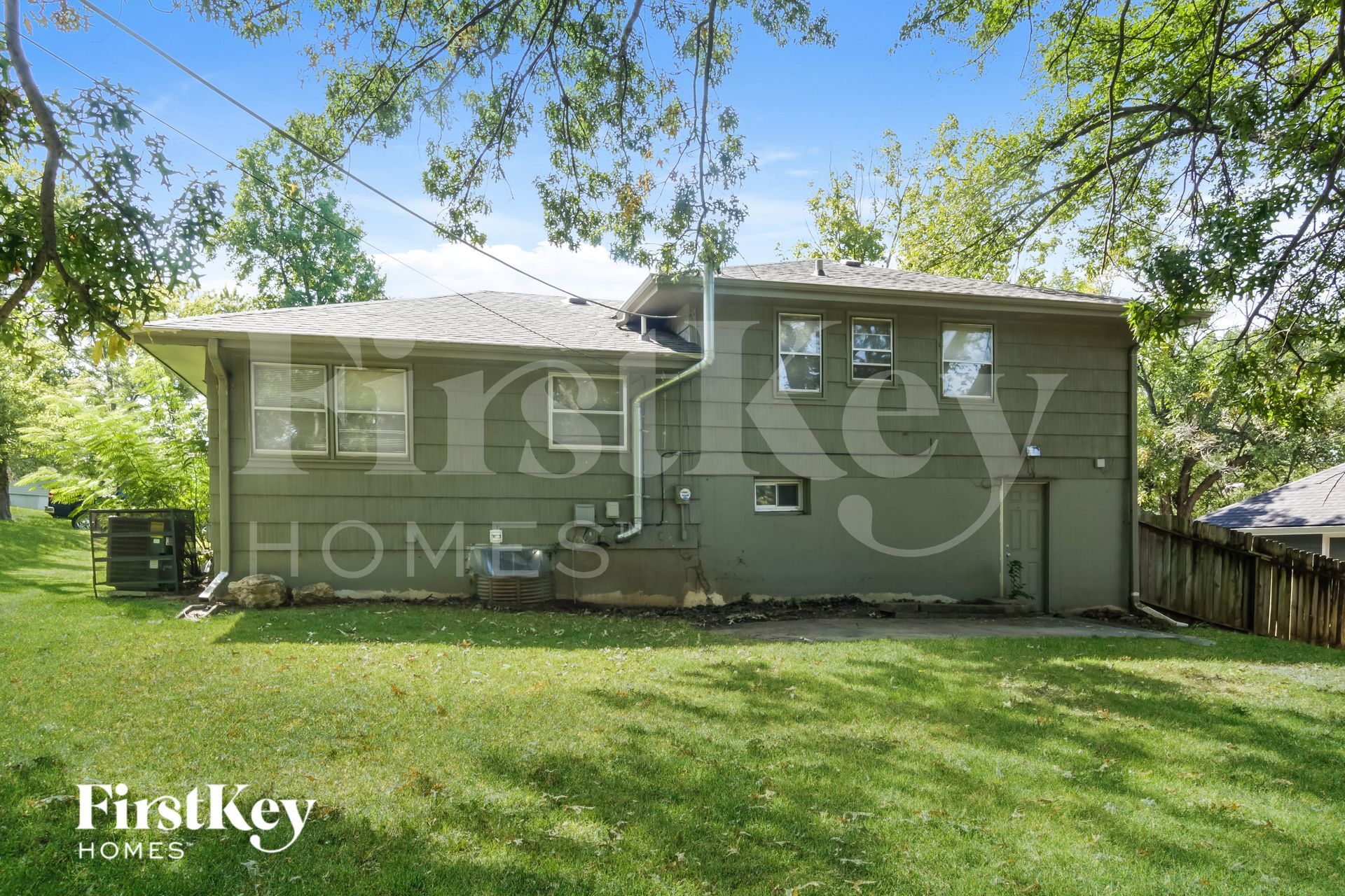 Building Photo - 6312 E 102nd St