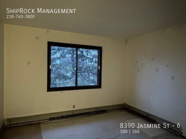 Building Photo - 8390 Jasmine St