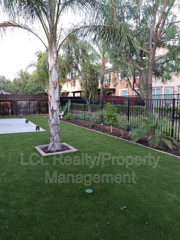 Building Photo - 30364 Skipstone Way
