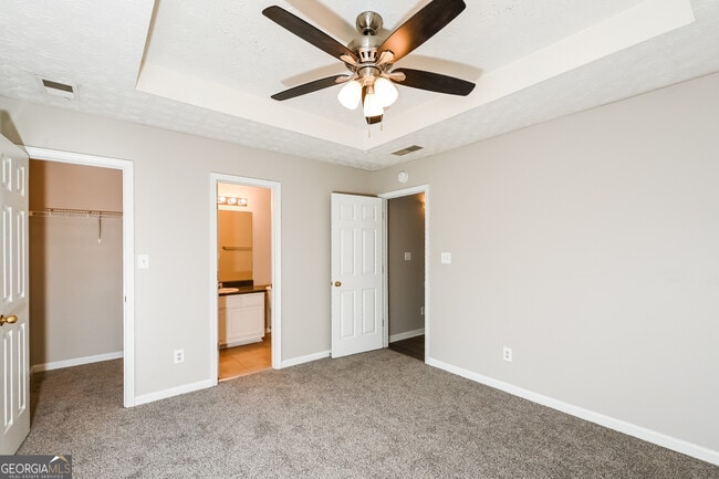 Building Photo - 10139 Jefferson Village Dr SW