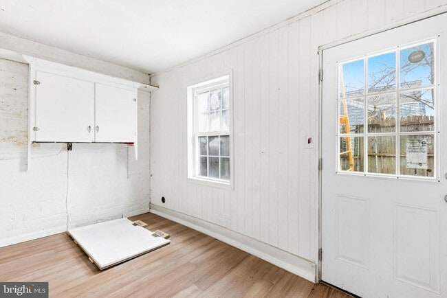 Building Photo - 3110 Main St