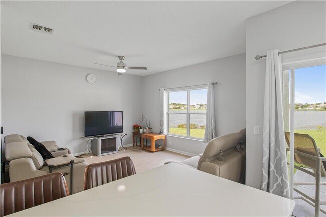 Building Photo - 13646 Hawk Lake Dr
