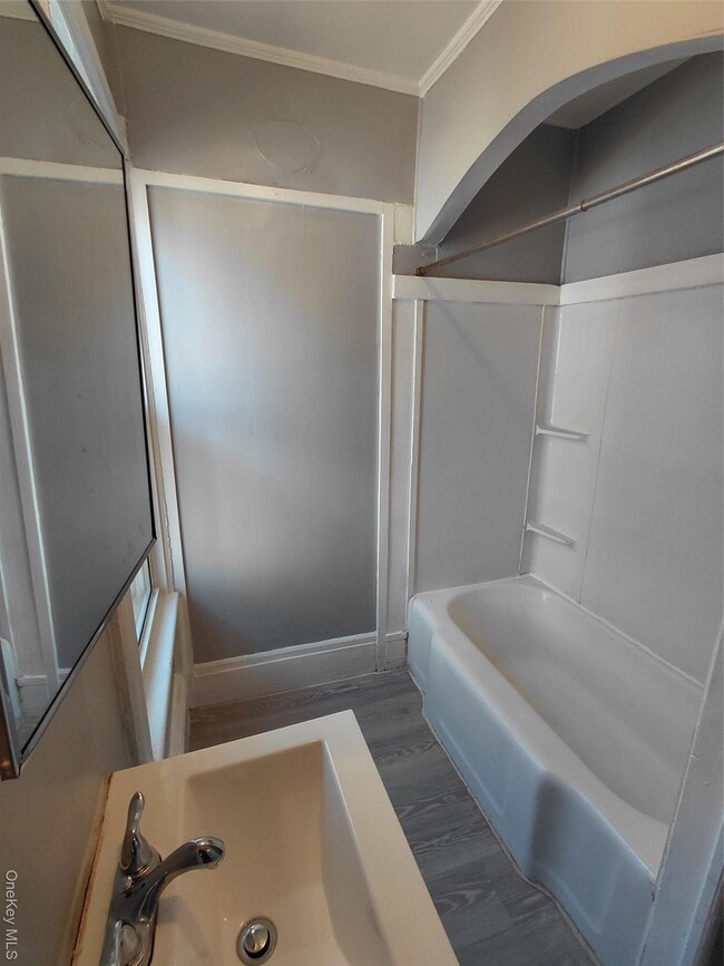 Building Photo - 67 Greenkill Ave