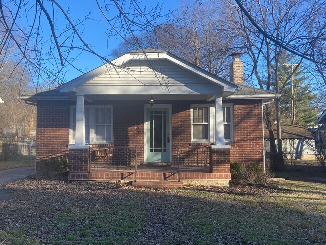 Building Photo - 1003 N 16th St