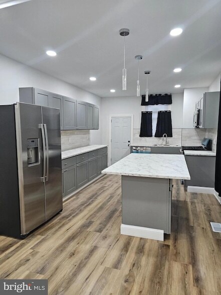 Building Photo - 3270 N Marston St