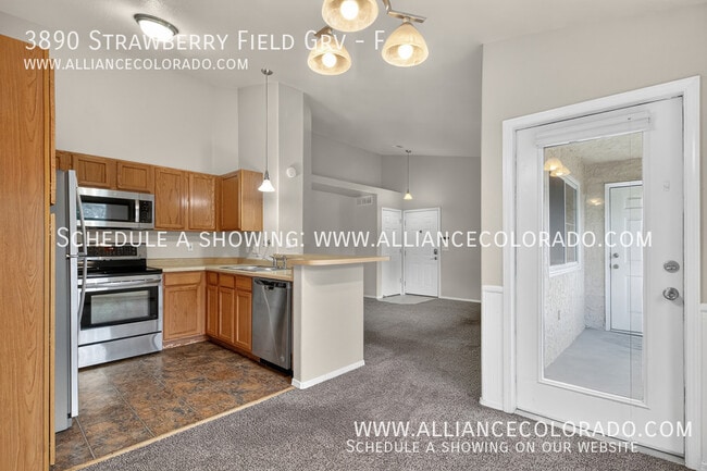 Building Photo - 3890 Strawberry Field Grove