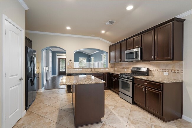 Building Photo - 8600 Harrier Dr