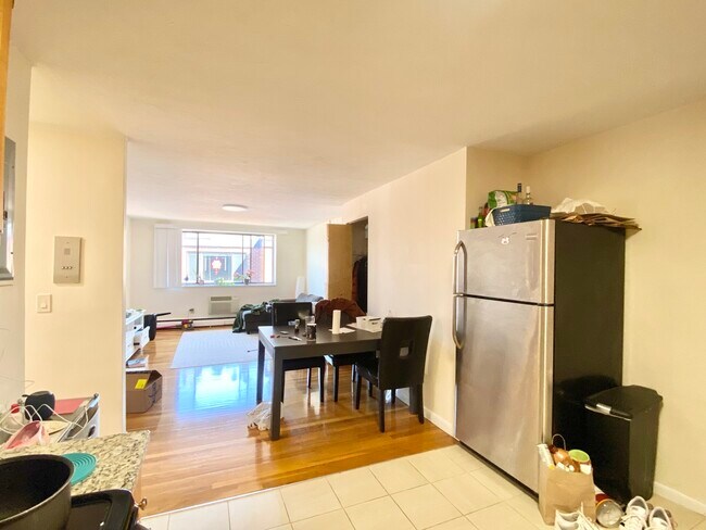 Building Photo - 222 Babcock St