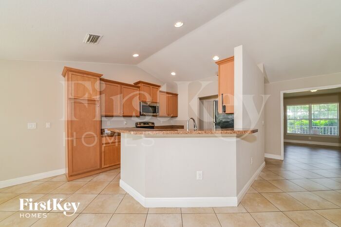 Building Photo - 3508 Donahue Ave