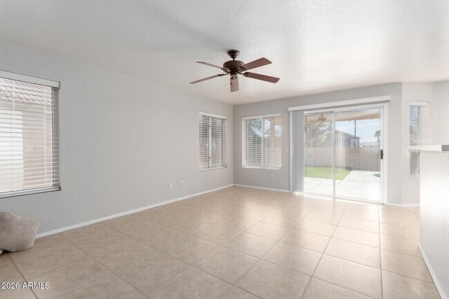 Building Photo - 3611 E Windmere Dr