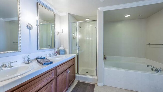 Building Photo - 4346T- Tradewinds Lookout |Whitesails|  FURNISHED