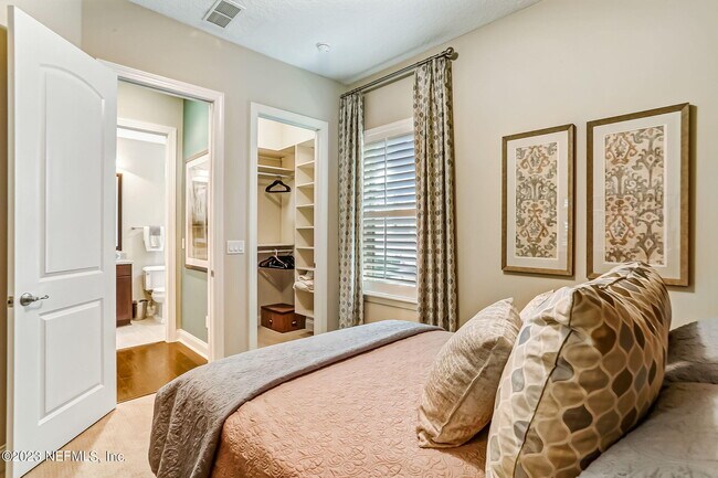 Building Photo - 14909 Venosa Cir