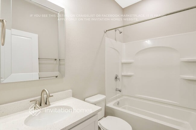 Building Photo - 10538 Medford Lakes Dr