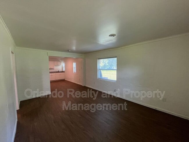 Building Photo - 1345 Winnifred St