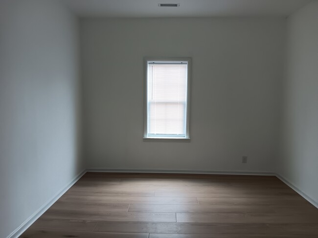 Bedroom 2 - 514 S 8th St