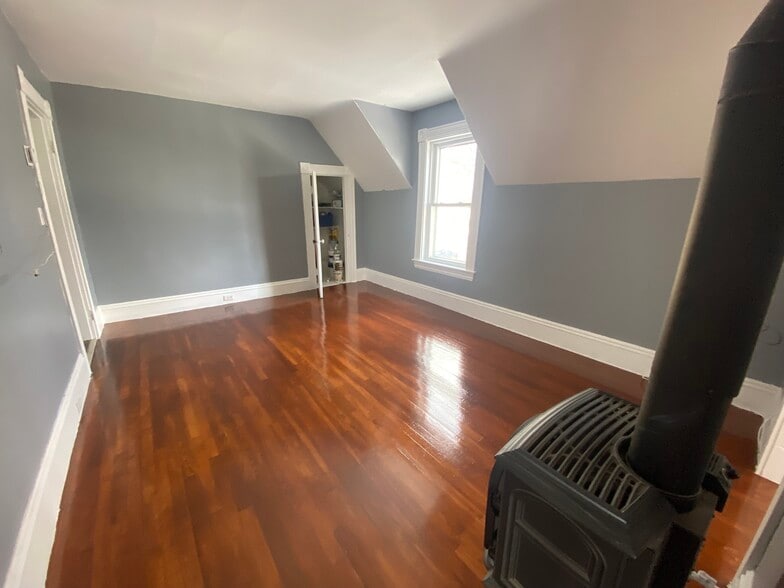 Building Photo - 67 Boynton St