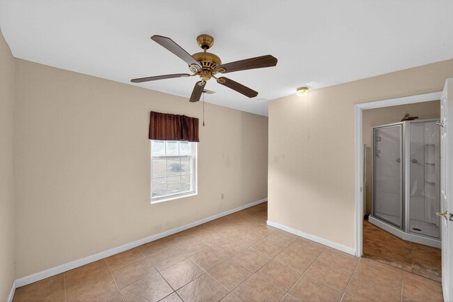 Building Photo - 9137 Granite Ct