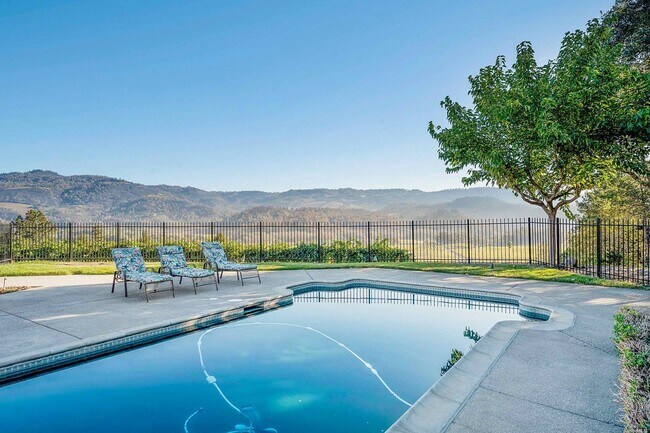 Building Photo - 3397 St Helena Hwy