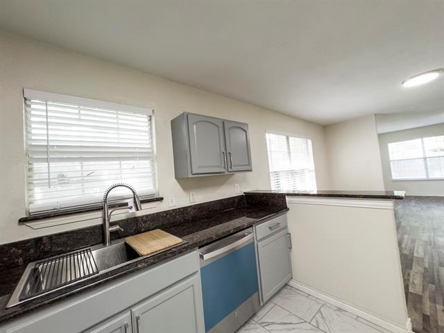 Building Photo - 149 E Marguerita Dr