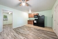 Building Photo - ALL BILLS PAID spacious 1-1