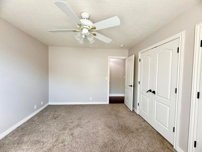 Building Photo - 2154 Wasatch Blvd