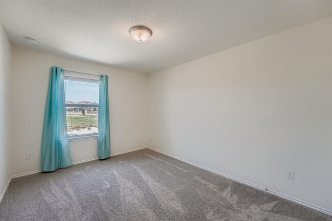Building Photo - 5104 Lazy Ct Dr