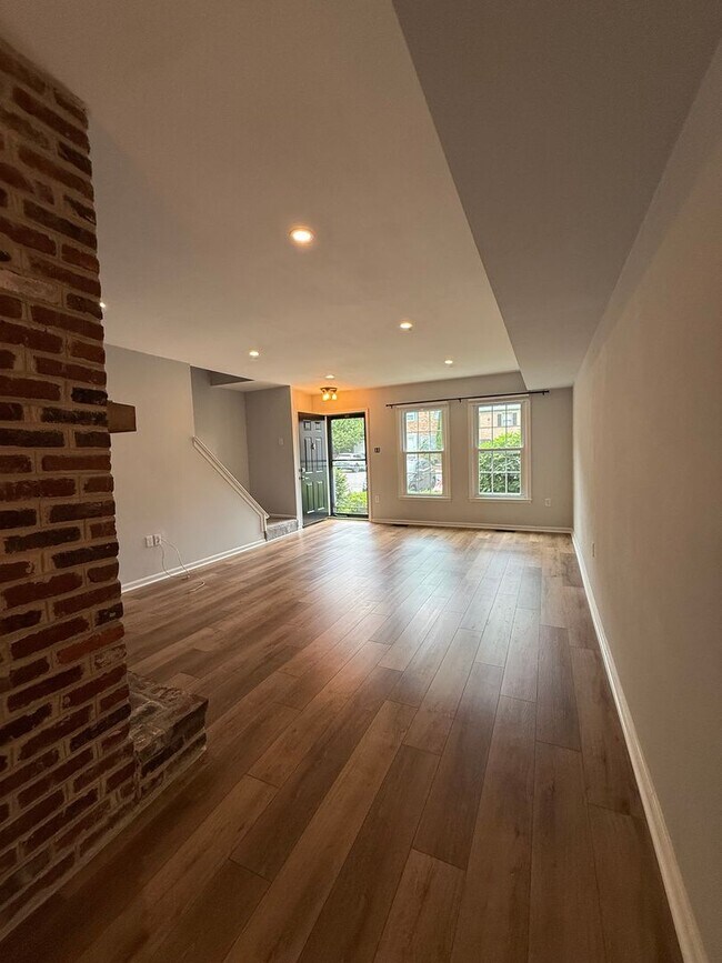 Building Photo - 2 Bed / 1.5 Bath Doylestown Townhome
