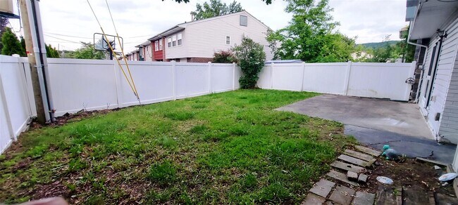 Building Photo - 109 Roosevelt Dr