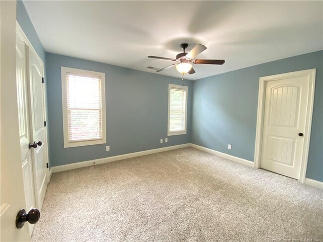 Building Photo - 484 Crown Point
