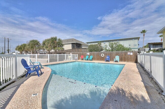 Building Photo - 1617 S Station St