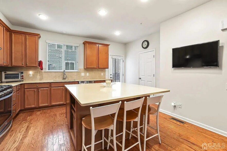 Kitchen with outside balcony - 14 Fleet St