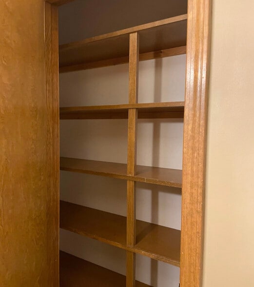 Building Photo - 4115 S Parkhill Ct