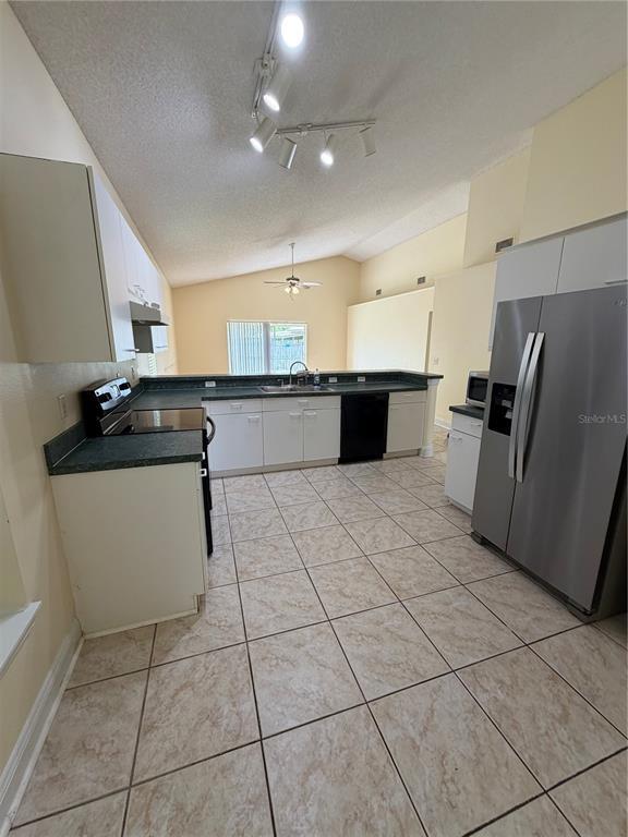 Building Photo - 362 Lexingdale Dr