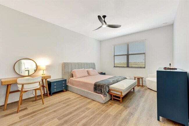 Building Photo - 16216 Sea Turtle Pl