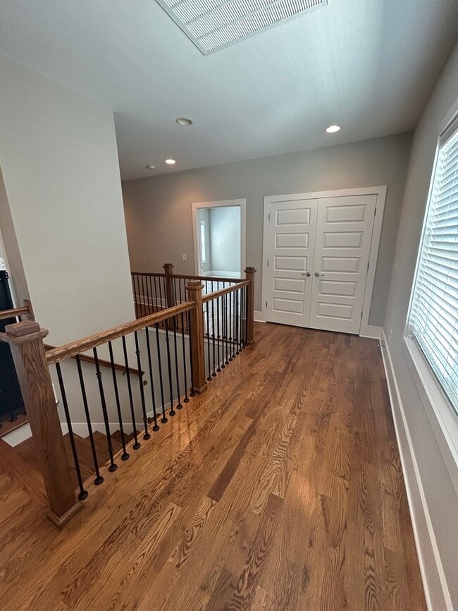 Building Photo - Stunning Home in Melrose 12 South Area...D...