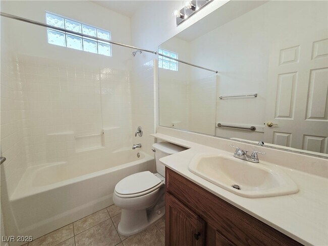 Building Photo - 4814 Regalo Bello St