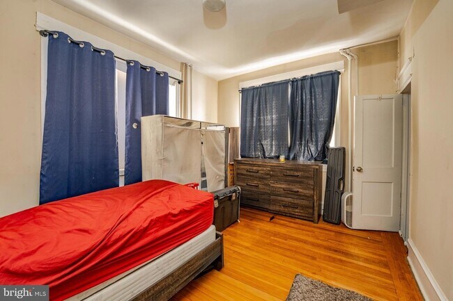 Building Photo - 3809 Ventnor Ave