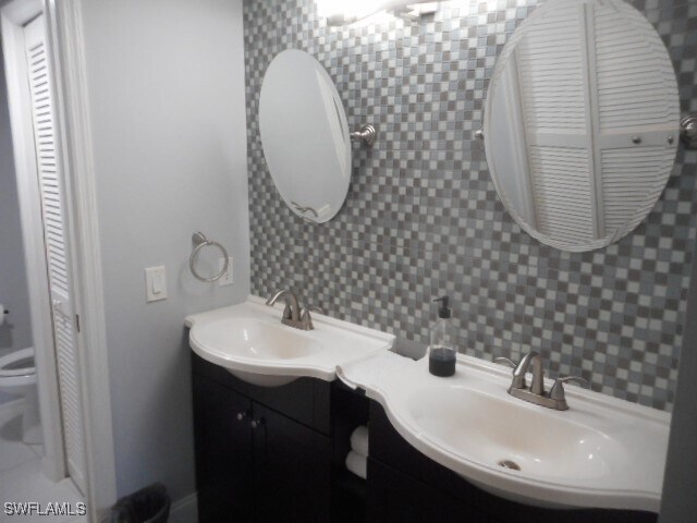 Building Photo - 7360 Glenmoor Ln