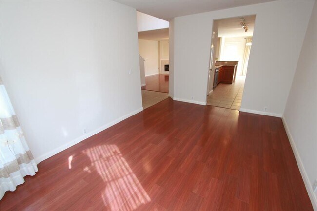 Building Photo - 629 Arrowood Pl